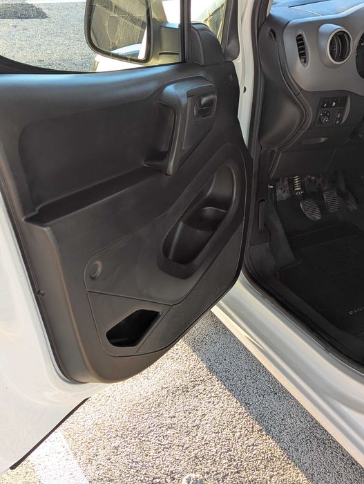 Peugeot Partner 1.6 BlueHDi - Longa - 3 lugares