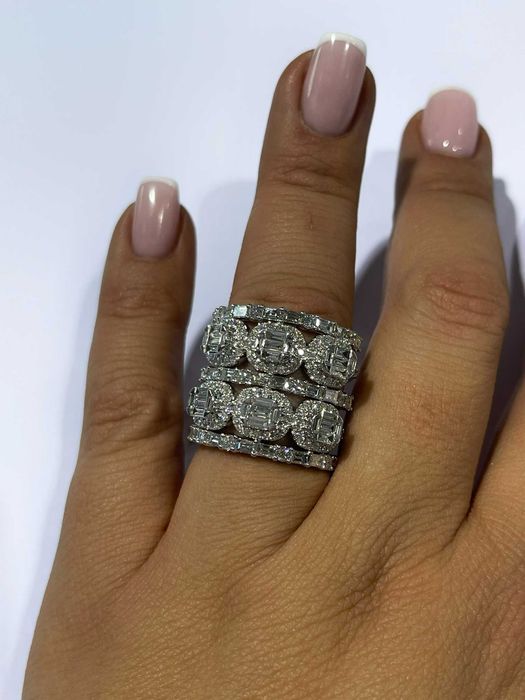 Pierścionek Infinity bagiety 3.39 CT