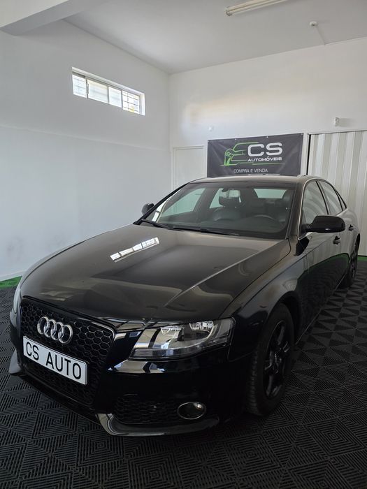 Varios carros em stock foto 4