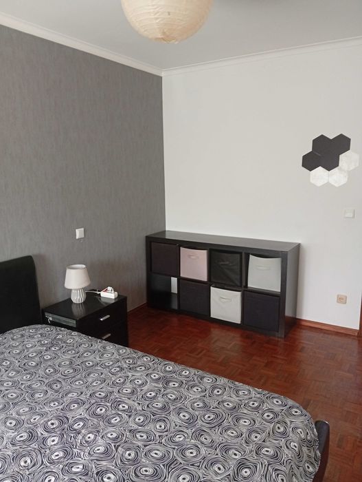 Alugo quarto leiria