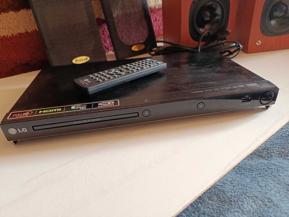 CD DVD FullHD HDMI LG pilot kabel
