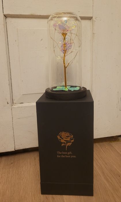 Wieczna róża - świecąca