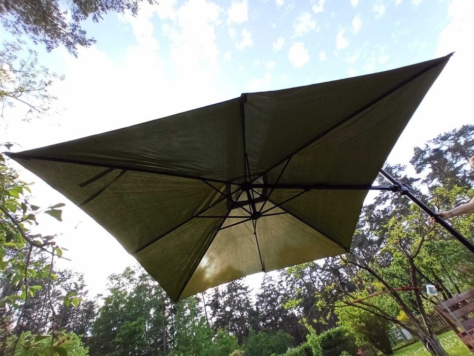 parasol ogrodowy duży zielony + lampka LED i pokrowiec