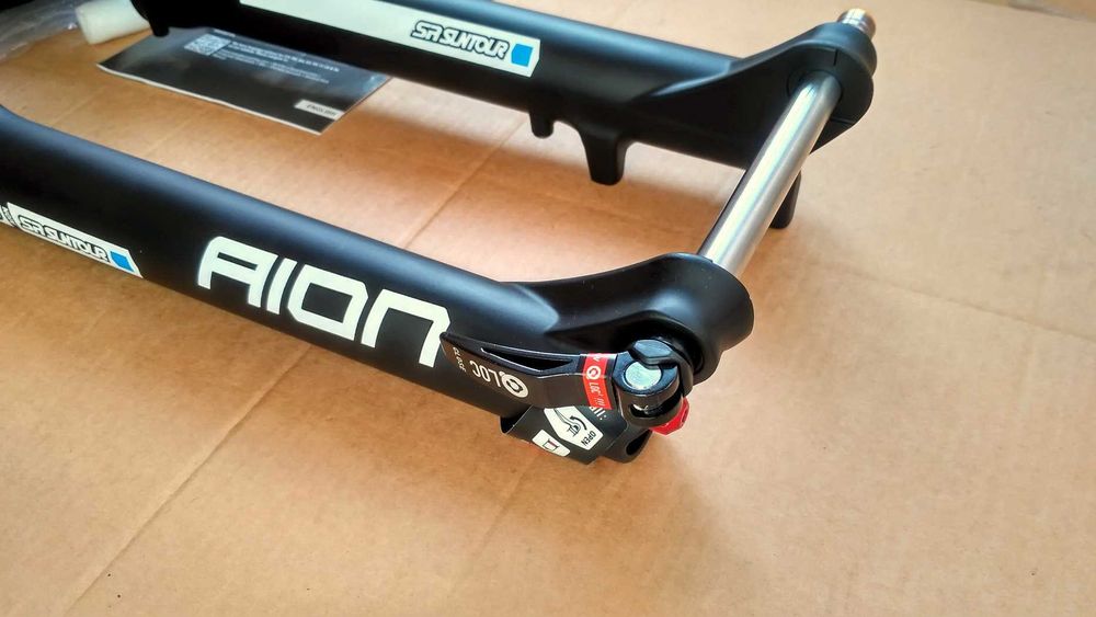 Вилка Suntour Aion 29"/27,5"+