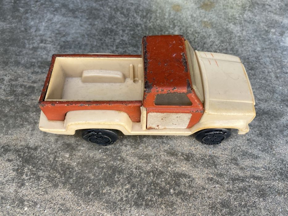Brinquedo antigo Tonka anos 70 - carrinho