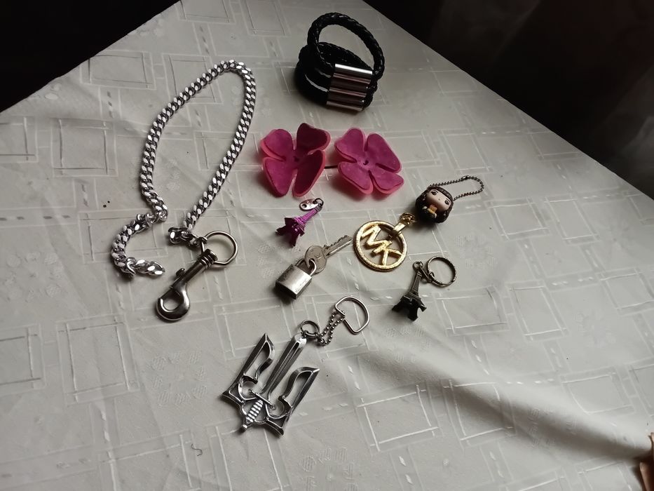 Тренд сезону - акцентні дармовиси