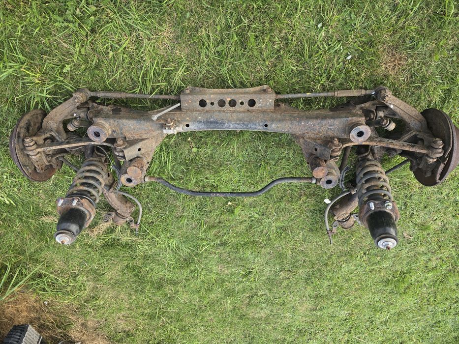 Części Toyota Avensis T25 2,2 Diesel.150 koni kombi