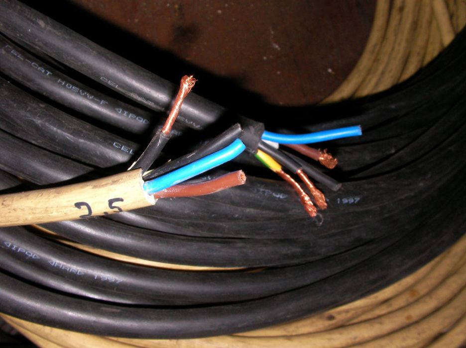 Cabo electrico flexível p. maquina de soldar/ Baterias