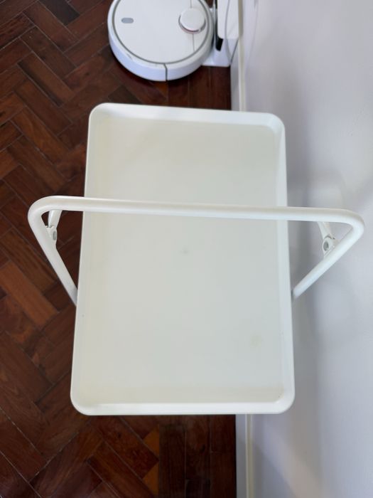 Mesa de apoio branca