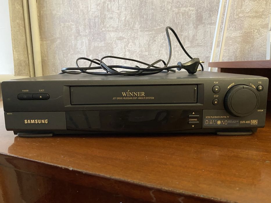 Відеомагнітофон Самсунг
