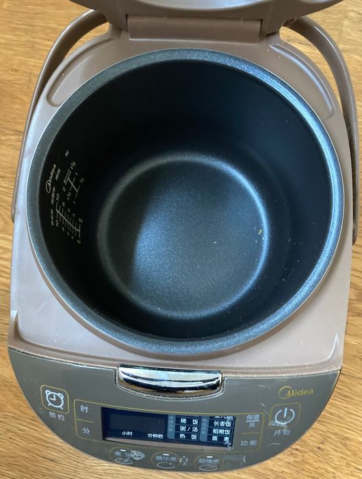 Panela multifuncional de arroz Midea- como nova