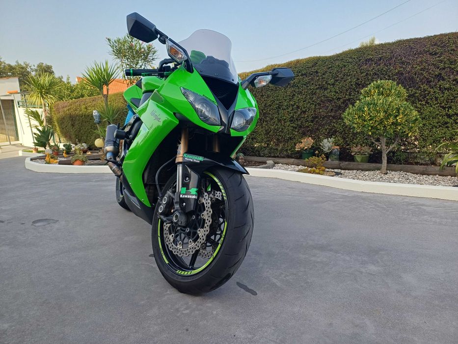 Moto Kawasaki ninja ZX10 R