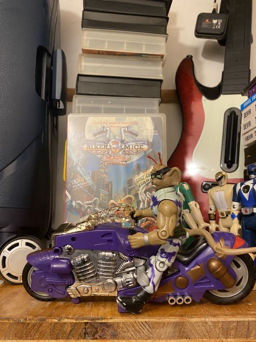 Moto Ratos de Marte - Mota + Figura + VHS