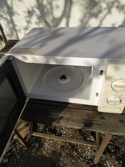 Продам микроволновку б/у