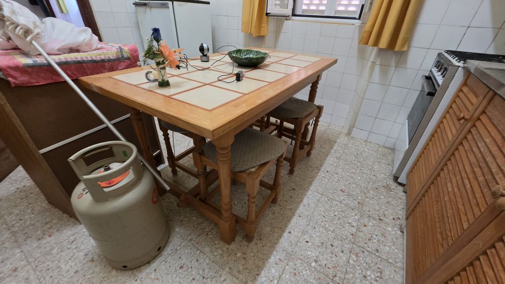 Vários móveis de casa