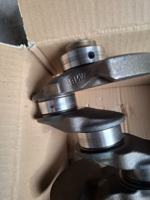 Колінвал BMW E90 N46B20