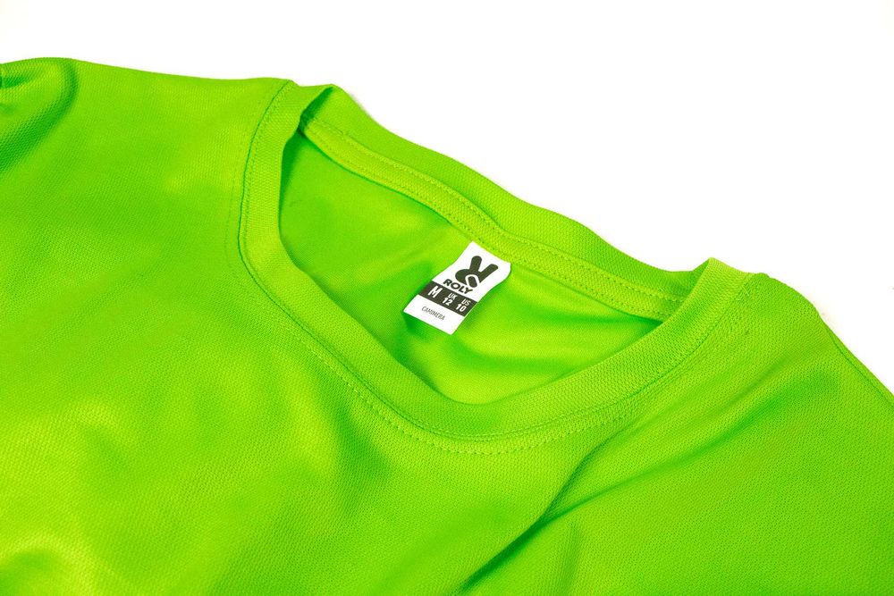 Tshirt técnica para caminhada, nova