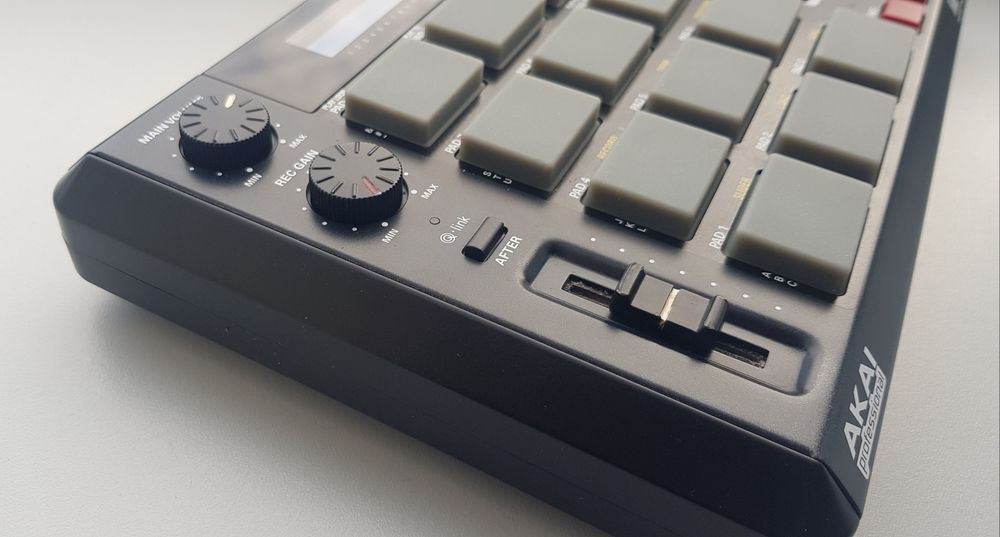 Akai MPC 500 Custom sampler