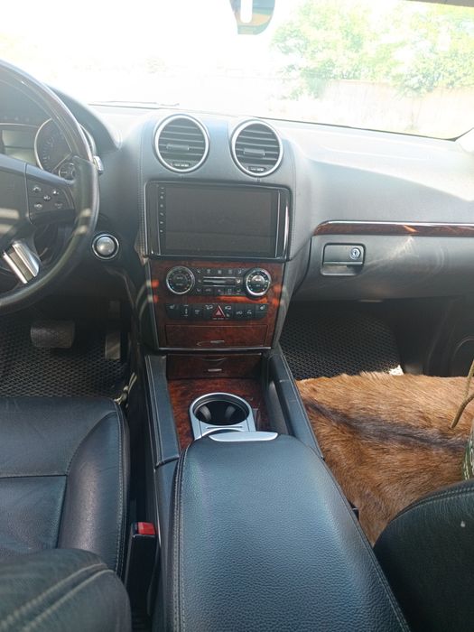 Мерседес GL 550 Премиум , Газ-Бензин