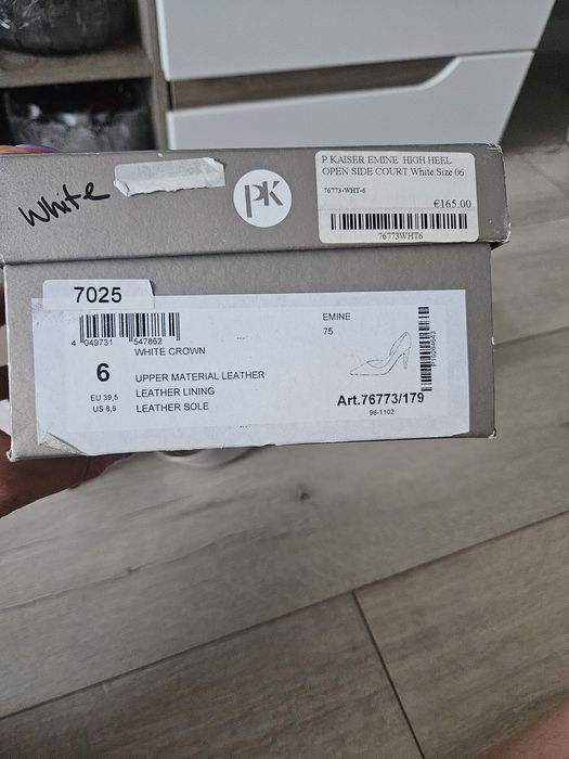 Szpilki Nowe Peter Kaiser rozmiar 39.5