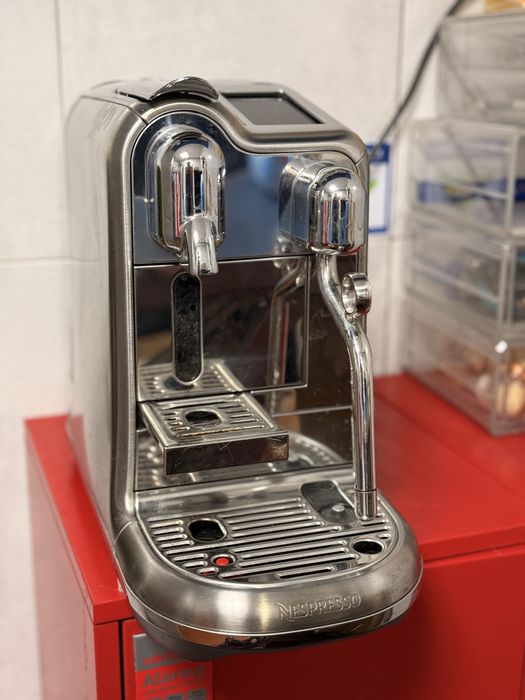 Maq.Nespresso  Creatista Pro