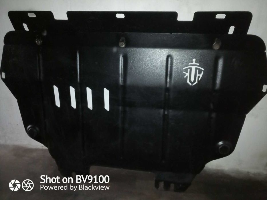 Металевий захист двигуна Peugeot 308 II двигун і КПП