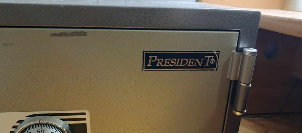 Сейф SS1 механічний President