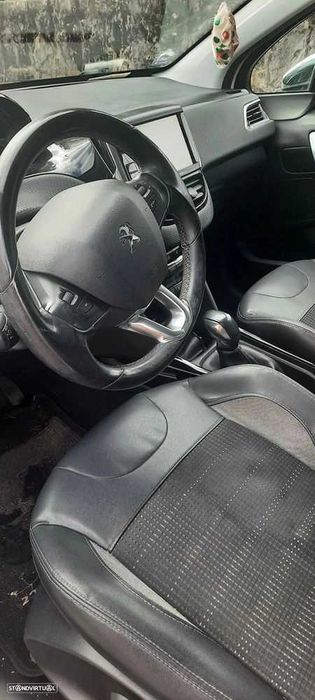 Peugeot 2008 - 1 dono em bom estado