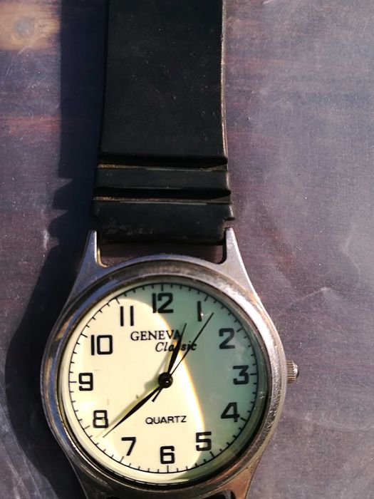 Годинник Geneva Classic