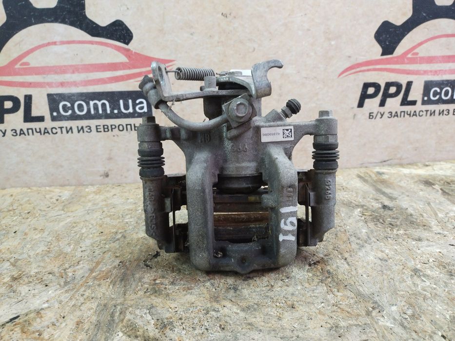 Opel Mokka 2012-2019 Суппорт задний правый 42359086