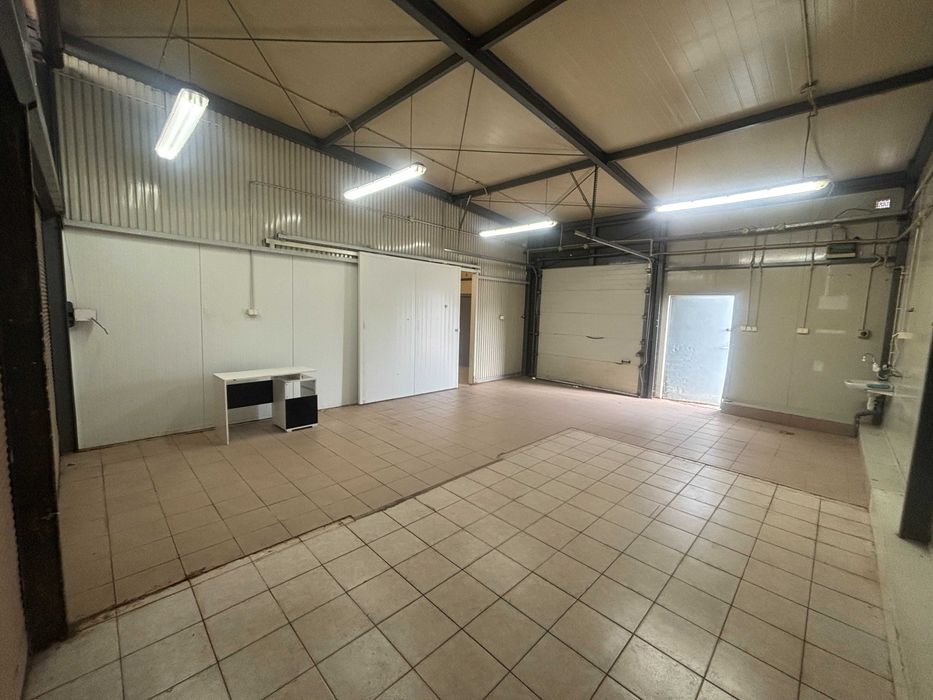 BOX handlowy 72 m² – Rynek Zjazdowa – przygotowane pod chłodnię