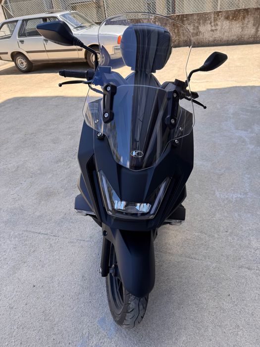 Vendo scooter 125 ou troco p/ uma 125 manual