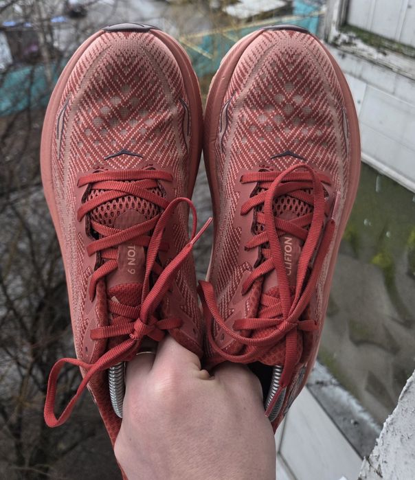 42.5р Hoka Clifton 9 жіночі спортивні кросівки