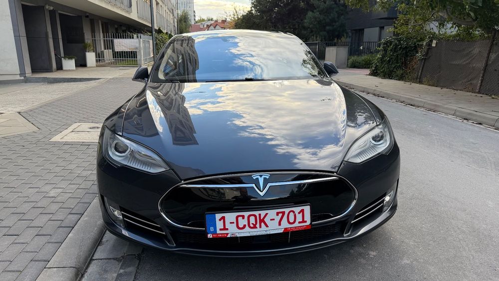 Tesla Model S P85D Performance DARMOWE ładowanie