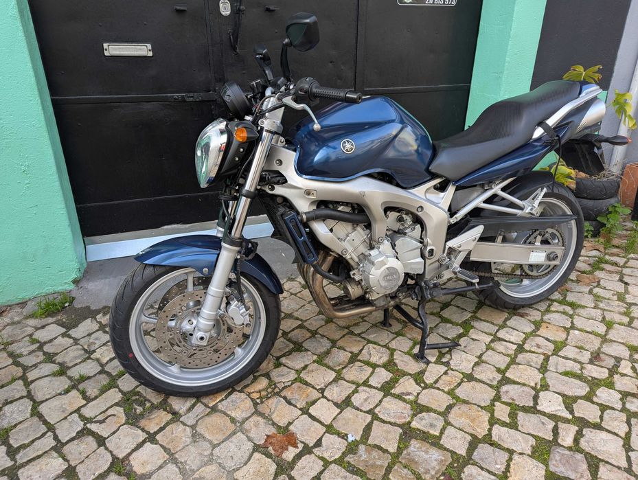 Yamaha Fazer 600