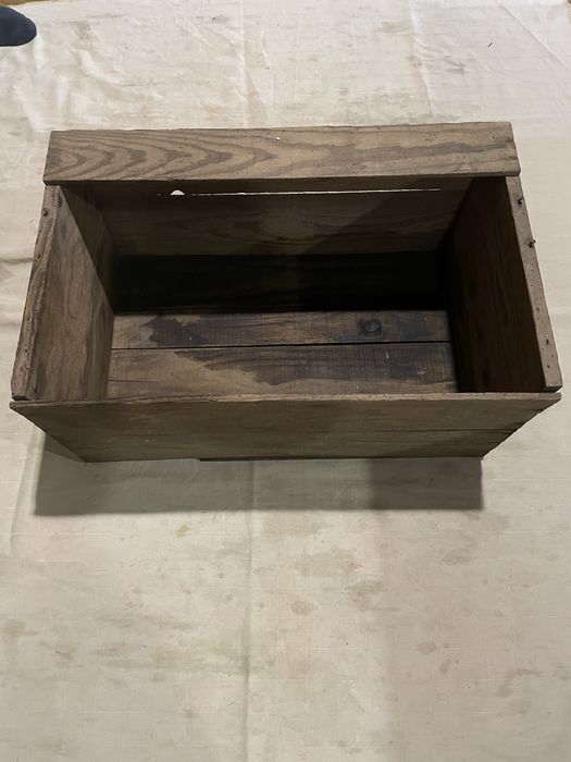 Caixa de madeira SACOR