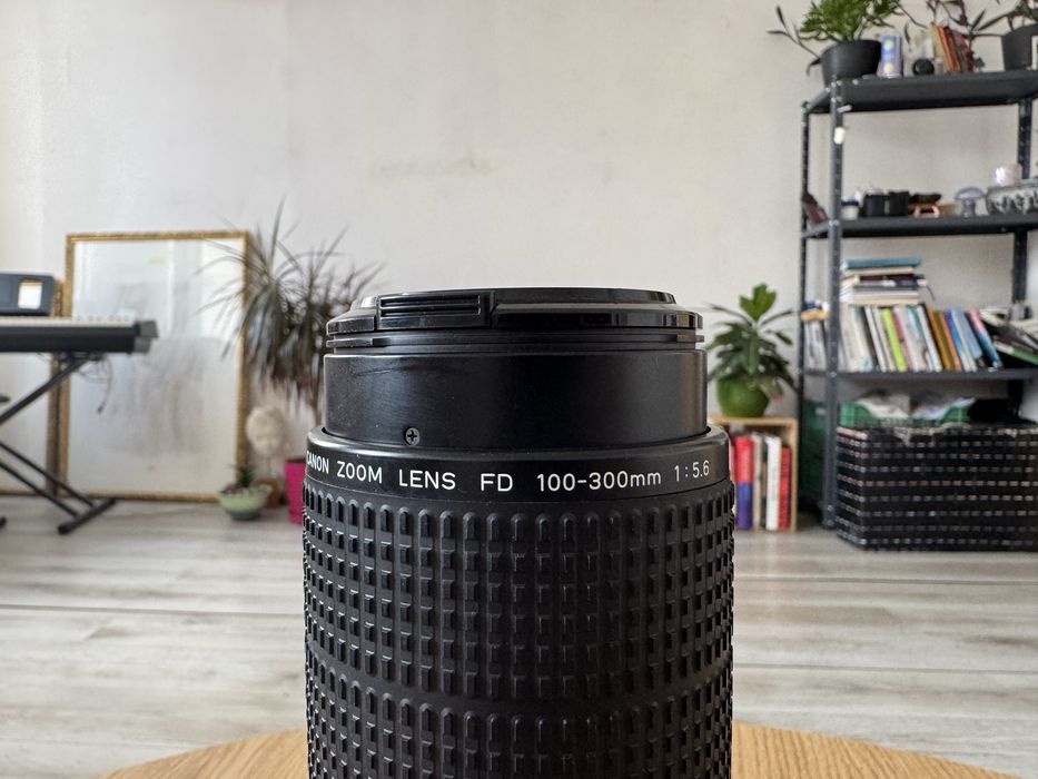 Обʼєктив Canon FD 100-300mm f/5.6 | Телезум в чудовому стані.