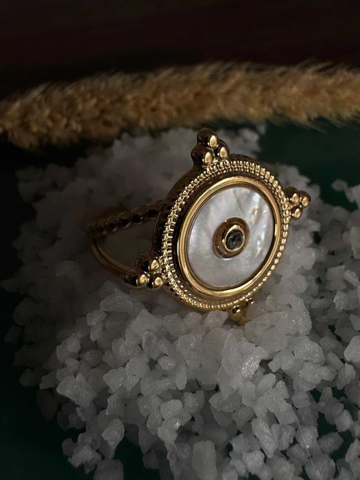 Doce Harmonia – Anel Dourado Ajustável