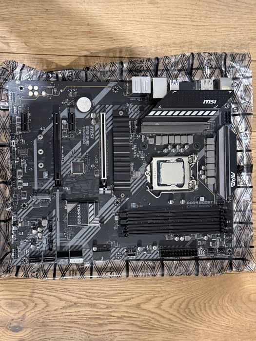 Płyta głowna MSI Mag B460 Torpedo ( intel i5-10400f )