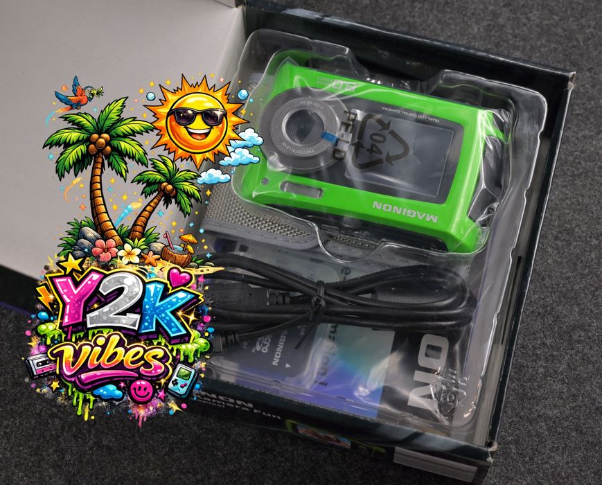 Nieużywany ! Wodoszczelny aparat Maginon Dual Display. MicroSD 4GB.