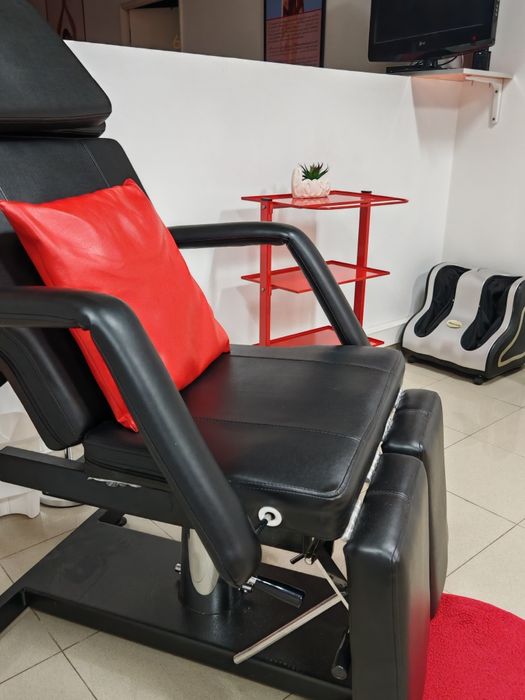 Espaço para manicure e pedicure em Almada
