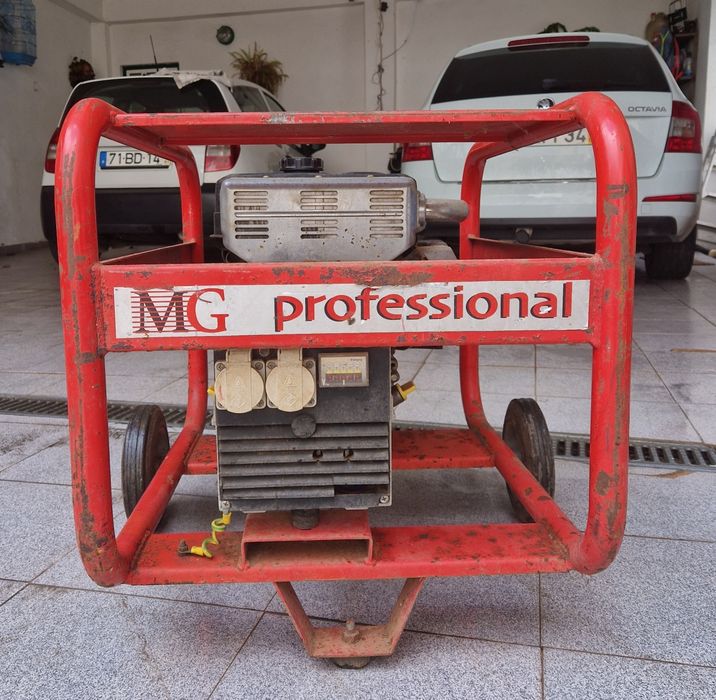 Gerador MG 4200 proficional