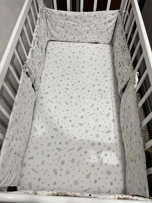 Дитячі бортики в ліжечко