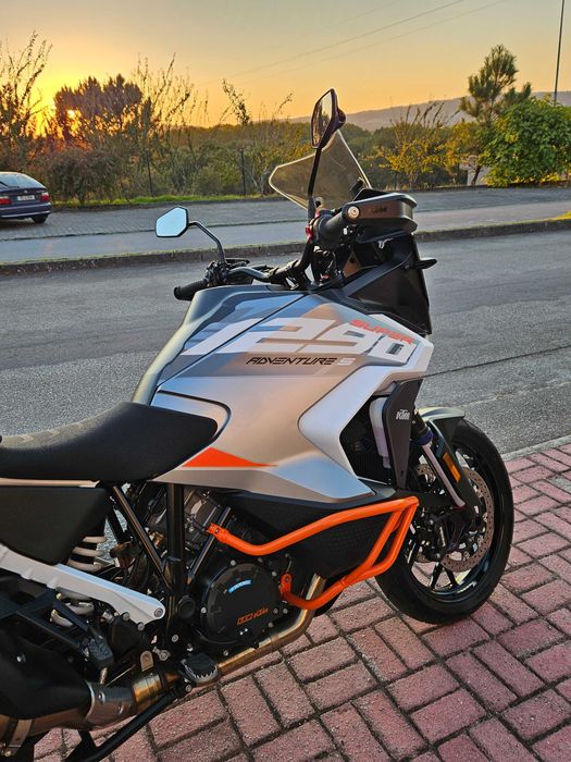 ktm 1290 s 2025 Nacional com apenas 800 km com garantia de fabrica