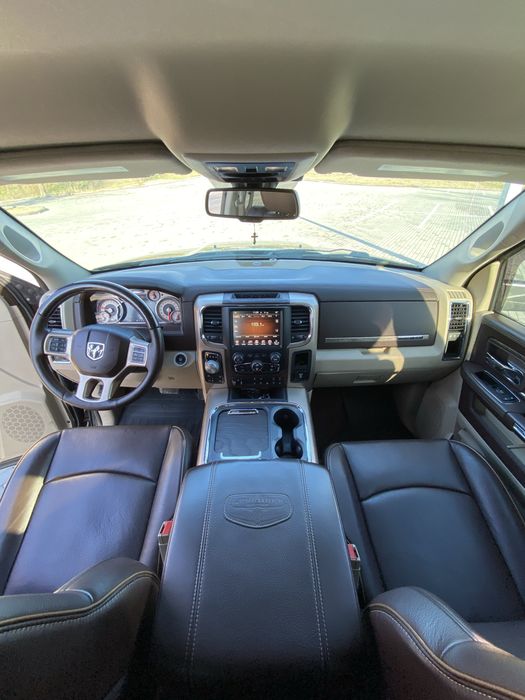 RAM 1500 Latamie Long Horn