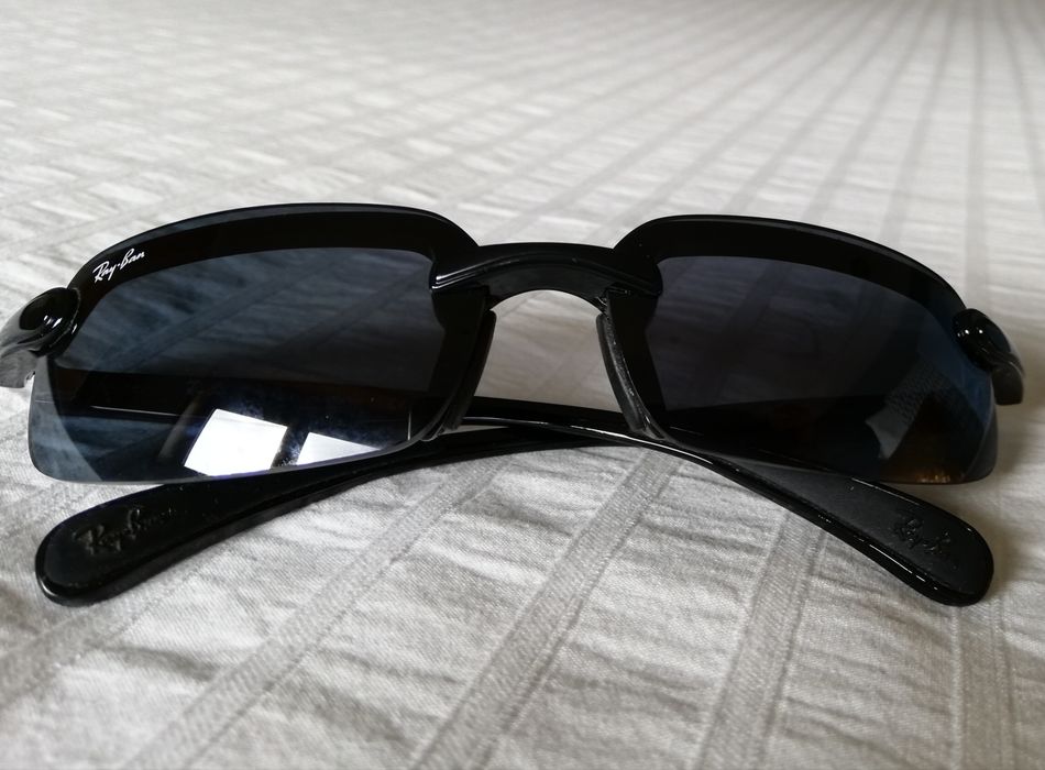 Óculos de sol de mulher da marca Ray Ban verdadeiros