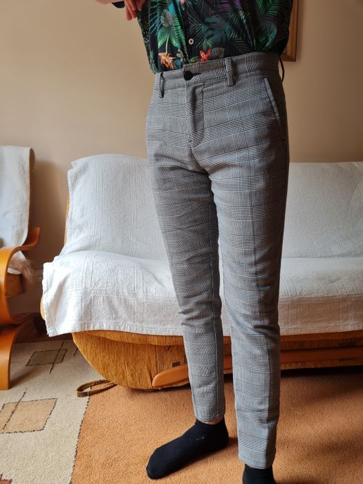 Spodnie męskie zimowe ciepłe w kratę grube czarno-białe pull&bear