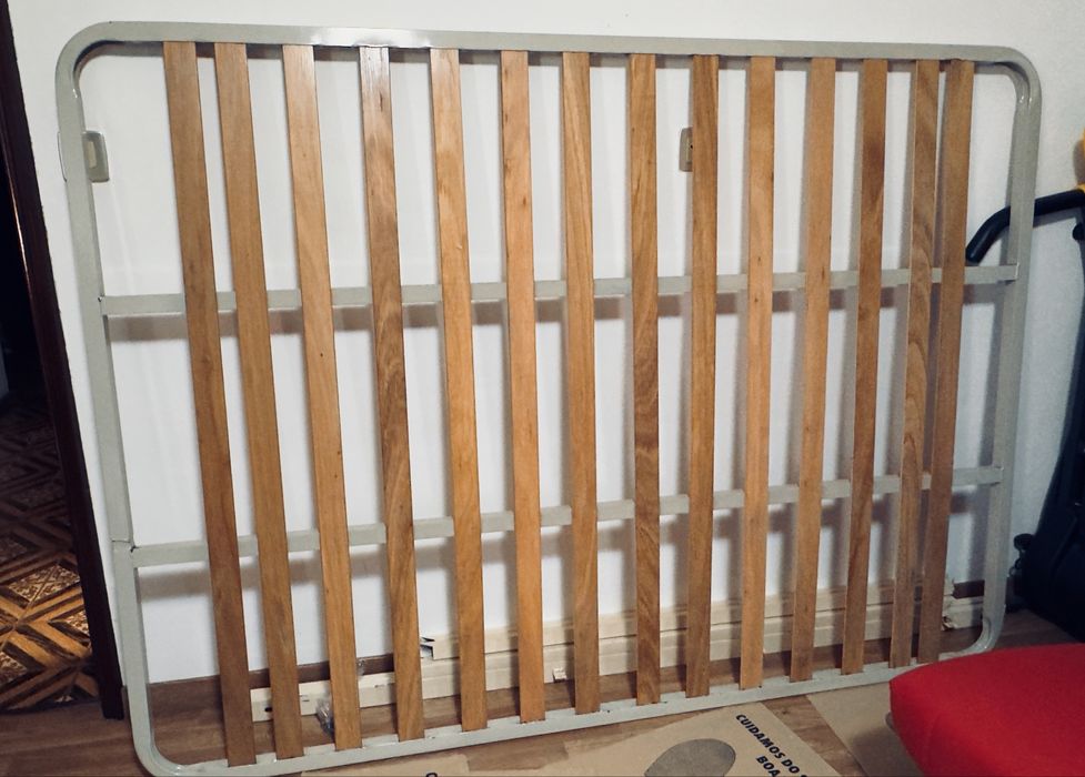 Cama de casal  para venda