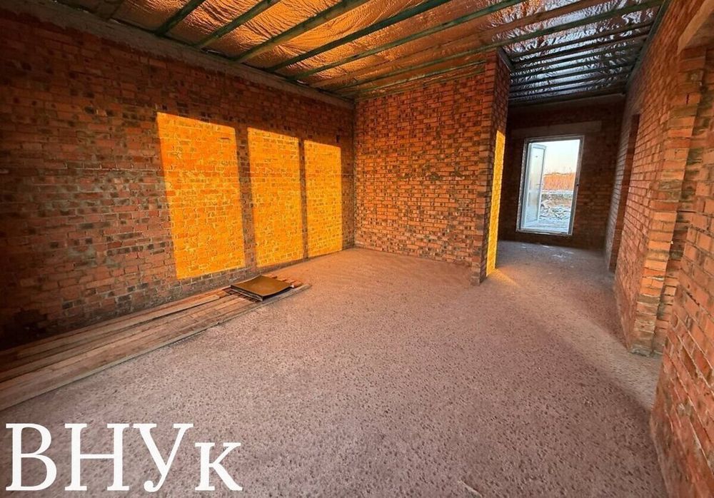 Продаю цегляний дуплекс панорамними вікнами