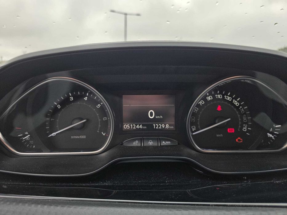Peugeot 2008 — fotografia 7